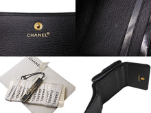 Load image into Gallery viewer, 極美品 CHANEL シャネル レザー 三つ折り財布 6番台 ブラック ココマーク ウォレット ロゴ 小物 中古 64614