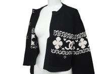 Load image into Gallery viewer, 極美品 CHANEL シャネル カシミヤ カーディガン ブラック ホワイト P63147K48819 ココマーク ロゴ トップス サイズ36 中古 64700