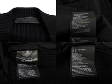 Load image into Gallery viewer, 極美品 PRADA プラダ ニット スウェット UMB237 S212 1Y12 イタリア製 ウール ブラック シルバー金具 サイズ46 中古 64709
