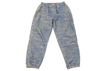 Load image into Gallery viewer, Supreme シュプリーム 19FW ロゴ デニムパンツ ブルー 青 Dimensions Logo Denim Skate Pants ボトムス 総柄 サイズL 美品 中古 64712