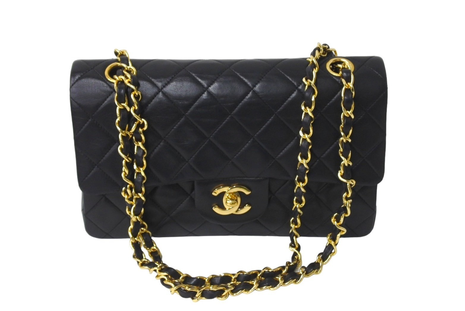 CHANEL シャネル チェーンショルダーバッグ Wフラップ マトラッセ23 ココマーク ラムスキン 1番台 ブラック ゴールド金具 美品 中古  64757 – Casanova Vintage