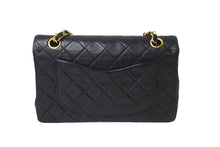 Load image into Gallery viewer, CHANEL シャネル チェーンショルダーバッグ Wフラップ マトラッセ23 ココマーク ラムスキン 1番台 ブラック ゴールド金具 美品 中古 64757