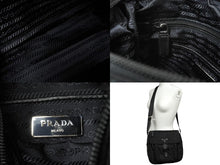 Load image into Gallery viewer, 極美品 PRADA プラダ クロスショルダーバッグ BT8994 三角ロゴプレート ナイロン ブラック シルバー金具 中古 64770