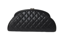 画像をギャラリービューアに読み込む, 極美品 CHANEL シャネル マトラッセ がま口 クラッチバッグ ポーチ 19番台 ブラック キャビアスキン シルバー金具 中古 64773