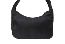 Load image into Gallery viewer, 極美品 PRADA プラダ ホーボー ハンドバッグ MV515 トライアングルロゴ ブラック ナイロン シルバー金具 中古 64780