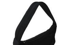 Load image into Gallery viewer, 極美品 PRADA プラダ ホーボー ハンドバッグ MV515 トライアングルロゴ ブラック ナイロン シルバー金具 中古 64780
