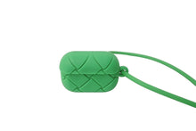 Load image into Gallery viewer, BOTTEGA VENETA ボッテガヴェネタ イントレチャート ラバーシリコン AirPodsProケース パラキート 美品 中古 64837