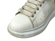 画像をギャラリービューアに読み込む, Alexander McQueen アレキサンダーマックイーン オーバーサイズドスニーカー 紐靴 ホワイト シルバー サイズ37 良品 中古 64858