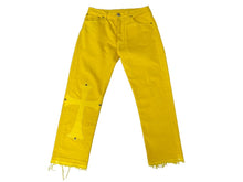 画像をギャラリービューアに読み込む, CHROMEHEARTS クロムハーツ LEVI'S リーバイス クロスパッチ ウォッシュドデニムパンツ イエロー サイズ31 美品 中古 64872