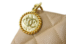 Load image into Gallery viewer, CHANEL シャネル 復刻トートバッグ マトラッセ ココマーク 6番台 A01804 キャビアスキン ベージュ ゴールド金具 美品 中古 64890