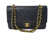 画像をギャラリービューアに読み込む, CHANEL シャネル マトラッセ Wフラップチェーンショルダーバッグ 1番台 ラムスキン 25cm ネイビー ゴールド金具 中古 64892