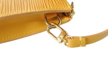 画像をギャラリービューアに読み込む, 極美品 LouisVuitton ルイヴィトン エピ ポシェット アクセソワール アクセサリーポーチ ハンドバッグ M52959 イエロー 中古 64899