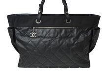 画像をギャラリービューアに読み込む, CHANEL シャネル トートバッグTGM パリビアリッツ 11番台 コーティングキャンバス レザー ブラック シルバー金具 美品 中古 64915