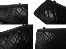 Load image into Gallery viewer, CHANEL シャネル チェーンショルダーバッグ Wフラップ マトラッセ 23cm ココマーク ラムスキン 2番台 ブラック ゴールド金具 美品 中古 64939