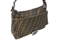 画像をギャラリービューアに読み込む, FENDI フェンディ ズッカ柄 ショルダーバッグ マンマバケット ジャガード レザー ブラウン シルバー金具 良品 中古 65042