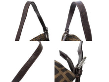 画像をギャラリービューアに読み込む, FENDI フェンディ ズッカ柄 ショルダーバッグ マンマバケット ジャガード レザー ブラウン シルバー金具 良品 中古 65042