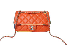 Load image into Gallery viewer, [USED/中古]CHANEL シャネル ショルダーバッグ オレンジ マルチカラー レザー シルバー金具 Aランク 中古 65054