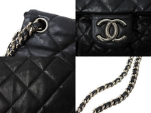 Load image into Gallery viewer, CHANEL シャネル マトラッセ チェーンアラウンド ショルダーバッグ ラグジュアリーライン 15番台 ラムスキン 美品 中古 65173