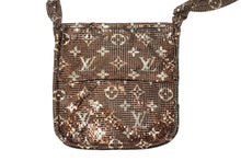 Load image into Gallery viewer, 極美品 LOUIS VUITTON ルイヴィトン 03SS モノグラム メッシュ フランシス ショルダーバッグ ゴールド M92288 ロゴ 中古 65176