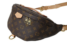 Load image into Gallery viewer, 極美品 LOUIS VUITTON ルイヴィトン バムバッグ ボディバッグ M43644 モノグラム ブラウン PVC レザー 中古 65203
