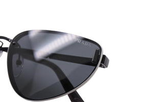 PRADA プラダ サングラス 眼鏡 SPR57W キャットアイ サイドロゴ ブラック ホワイト サイズ62□16 美品 中古 65292