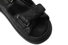 Load image into Gallery viewer, CHANEL シャネル サンダル ココマーク ラムスキン シルバー金具 G31848 サイズ37 ブラック 美品 中古 65309