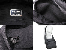 Load image into Gallery viewer, PRADA プラダ ショルダーバッグ トライアングルロゴ グレー コットン シルバー金具 美品 中古 65353