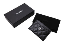 画像をギャラリービューアに読み込む, 新品同様 CHANEL シャネル カードケース ココマーク キャビアスキン シリアルランダム ブラック シルバー金具 中古 65417 正規品