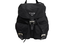 画像をギャラリービューアに読み込む, PRADA プラダ リュック デイパック トライアングルロゴ B6677 ブラック ナイロン シルバー金具 美品 中古 65523