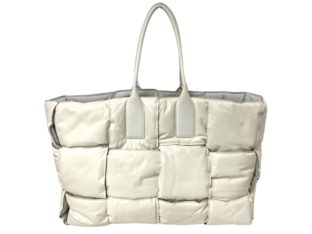 BOTTEGAVENETA ボッテガヴェネタ パデッド BV スカッシュ トートバッグ 629194 カーフレザー ホワイト 美品 中古 65575