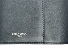 Load image into Gallery viewer, 極美品 BALENCIAGA バレンシアガ パスポートホルダー パスポートケース カードケース 787742 ブラック カーフスキン 中古 65585