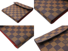 Load image into Gallery viewer, 極美品 LouisVuitton ルイヴィトン CDケース DVD 斜め掛け ショルダーバッグ N62935 ブラウン ゴールド金具 中古 65587