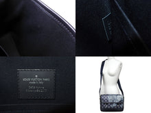 Load image into Gallery viewer, 極美品 LouisVuitton ルイヴィトン メッセンジャーPM ライオン モノグラム サバンナ ショルダーバッグ M54248 ネイビー 中古 65615