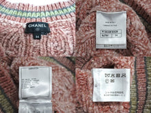 画像をギャラリービューアに読み込む, 極美品 CHANEL シャネル Vネック長袖ニット 31 ココマーク P73532K10528 イタリア製 カシミヤ混 ピンク サイズ34 中古 65804
