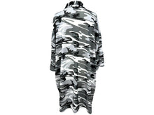 画像をギャラリービューアに読み込む, 極美品 BALENCIAGA バレンシアガ 半袖シャツ サイズ39 ポリエステル 647651 開襟 カモ柄 21SS グレー ホワイト ブラック 中古 65817