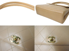 Load image into Gallery viewer, 極美品 CHANEL シャネル ワンショルダーバッグ 5番台 ワイルドステッチ ココマーク レザー ベージュ ゴールド金具 中古 65833