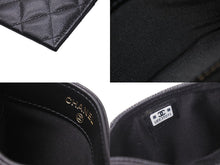 Load image into Gallery viewer, 極美品 CHANEL シャネル カードケース ココマーク ラインストーン マトラッセ ブラック キャビアスキン AP3343 中古 65844