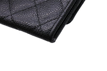Load image into Gallery viewer, 極美品 CHANEL シャネル カードケース ココマーク フラップ 25番台 キャビアスキン マトラッセ シルバー金具 ブラック 美品 中古 65859