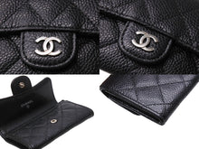 Load image into Gallery viewer, 極美品 CHANEL シャネル カードケース ココマーク フラップ 25番台 キャビアスキン マトラッセ シルバー金具 ブラック 美品 中古 65859