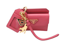 Load image into Gallery viewer, 新品同様 PRADA プラダ カードケース バッグチャーム 1TL344 トライアングルロゴ サフィアーノレザー ピンク ゴールド金具 中古 65866