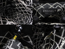 画像をギャラリービューアに読み込む, CHANEL シャネル エッセンシャル ハンドバッグ 12番台 A46880 ラムスキン ロゴ ブラック シルバー金具 美品 中古 65939