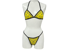 Load image into Gallery viewer, CHANEL シャネル スイムウェア 水着 ビキニ P05086V04148 サイズ38 ヴィンテージ ココマーク 総柄 イエロー ブラック 美品 中古 65951