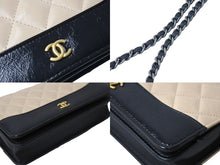 Load image into Gallery viewer, CHANEL シャネル ガブエルドゥチェーンウォレットバッグ キャビアスキン マトラッセ 27番台 ブラック ピンクベージュ 美品 中古 65975