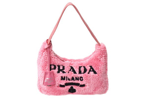 極美品 PRADA プラダ Re-Edition 2000 テリー ミニバッグ ワンショルダーバッグ 1NE515 トライアングルロゴ ピンク 中古  65999 – Casanova Vintage