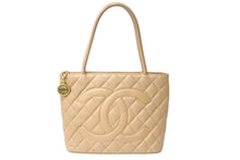 画像をギャラリービューアに読み込む, 極美品 CHANEL シャネル 復刻トート 10番台 ハンドバッグ ココマーク キャビアスキン ベージュ ゴールド金具 中古 66011
