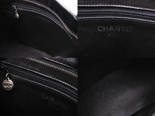 画像をギャラリービューアに読み込む, CHANEL シャネル 復刻トートバッグ ハンドバッグ 6番台 グレインドカーフスキン ブラック シルバー金具 美品 中古 66012