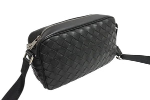 極美品 BOTTEGAVENETA ボッテガヴェネタ イントレチャート カメラ バッグ ショルダーバッグ 710048 ブラック ラムスキン シルバー金具 中古 66024