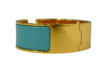Load image into Gallery viewer, 極美品 HERMES エルメス クリクラックPM ブレスレット バングル ゴールド金具 メタル 中古 66088