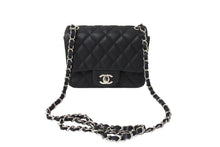画像をギャラリービューアに読み込む, CHANEL シャネル ショルダーバッグ ミニマトラッセ ソフトキャビア チェーンショルダー 17番台 17cm シルバー金具 美品 中古 66099