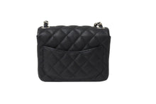 画像をギャラリービューアに読み込む, CHANEL シャネル ショルダーバッグ ミニマトラッセ ソフトキャビア チェーンショルダー 17番台 17cm シルバー金具 美品 中古 66099